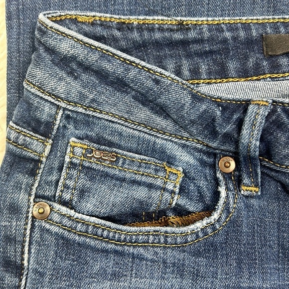 Joe’s Jeans in Style Honey Skinny Ankle Crop - Picture 4 of 8